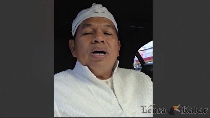 Gubernur Jawa Barat Dedi Mulyadi dalam perjalanan menuju Garut pasca-tewasnya tiga orang dalam acara syukuran pernikahan putranya, Mualana Akbar Habibie dengan Wakil Bupati Garut Putri Karlina